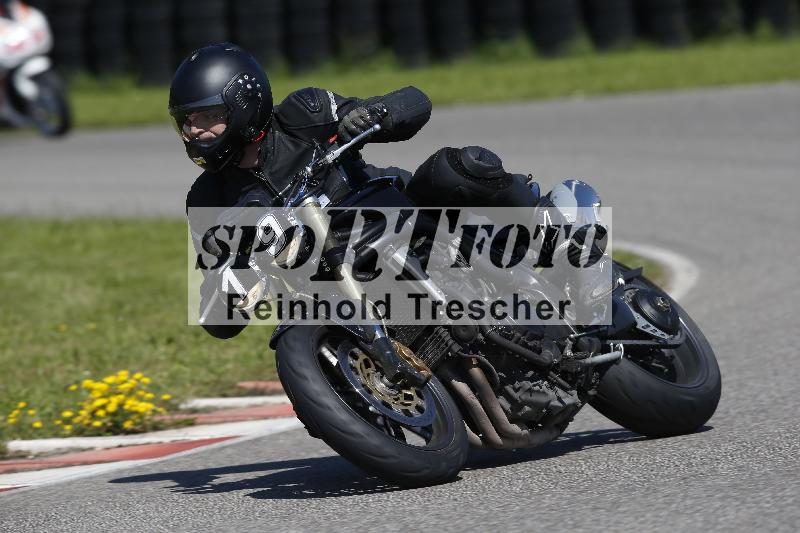 /Archiv-2024/29 12.06.2024 MOTO.CH Track Day ADR/Gruppe gelb/19